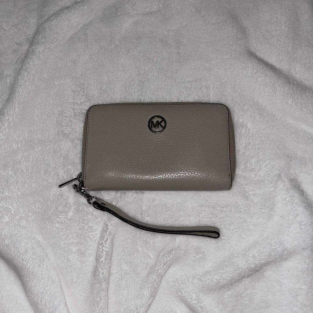 Michael Kors Wristlet